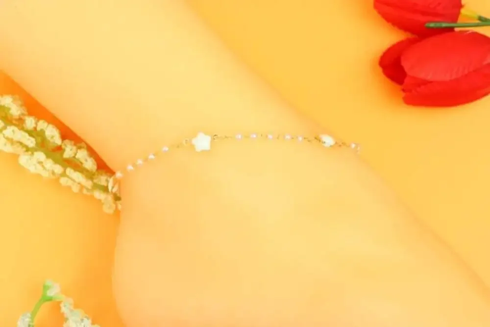 Handmade anklet delicate